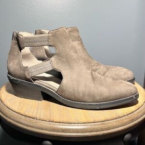 Eileen Fisher Vanda Cutout Ankle Bootie